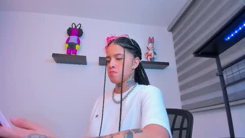 Snapshot of gangster_girl chatting on October 2, 2025, 8:32 am GANG online show from October 2, 2025, 8:32 am