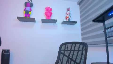 Snapshot of gangster_girl chatting on October 18, 2025, 3:31 am GANG online show from October 18, 2025, 3:31 am