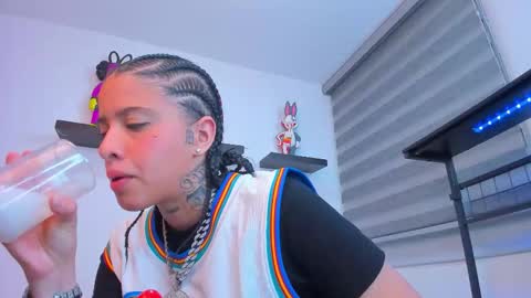 Snapshot of gangster_girl chatting on November 4, 2025, 2:32 am GANG online show from November 4, 2025, 2:32 am