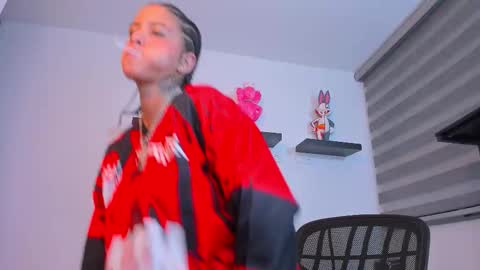 Snapshot of gangster_girl chatting on November 6, 2025, 3:18 am GANG online show from November 6, 2025, 3:18 am