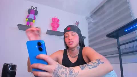 Snapshot of gangster_girl chatting on November 12, 2025, 2:12 am GANG online show from November 12, 2025, 2:12 am