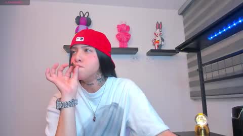 Snapshot of gangster_girl chatting on February 23, 2026, 2:42 am GANG online show from February 23, 2026, 2:42 am