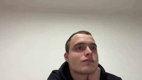 Max online show from March 9, 2026, 9:52 pm