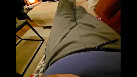 Snapshot of garbis11 chatting on December 7, 2024, 8:44 am garbis11 online show from December 7, 2024, 8:44 am