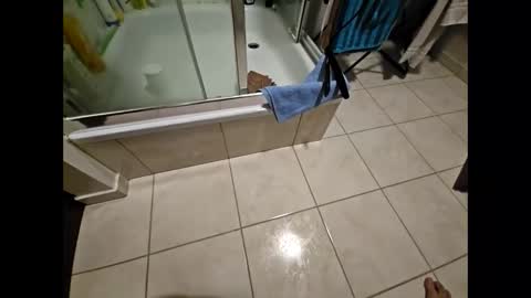 Snapshot of garbis11 chatting on October 15, 2025, 2:50 pm garbis11 online show from October 15, 2025, 2:50 pm