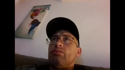 garrick1987 online show from October 18, 2025, 10:54 pm