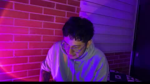 Snapshot of garyy333 chatting on September 22, 2025, 4:14 am Gary online show from September 22, 2025, 4:14 am