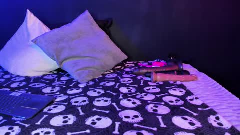 Snapshot of gasai_usagi_gh chatting on September 8, 2025, 7:35 pm  Usagi  online show from September 8, 2025, 7:35 pm