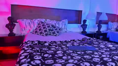  Usagi  online show from February 26, 2026, 9:03 pm