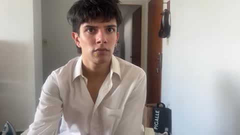 wellbehavedboy online show from April 11, 2026, 4:44 pm