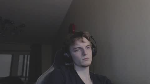 Snapshot of gasturfahe chatting on December 19, 2024, 8:13 pm gasturfahe online show from December 19, 2024, 8:13 pm