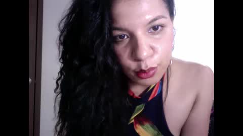 Snapshot of gatubelahotxxx chatting on December 18, 2024, 11:51 pm gatubelahotxxx online show from December 18, 2024, 11:51 pm