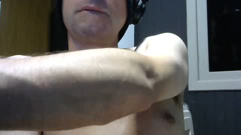 gauchors21 online show from February 2, 2025, 2:48 am