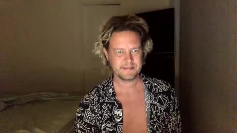 gcsurfer81 online show from January 7, 2025, 9:07 am