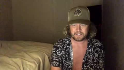 gcsurfer81 online show from September 24, 2025, 8:28 am