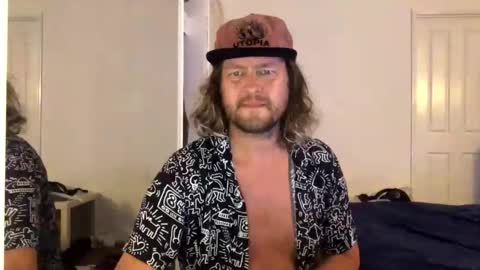 gcsurfer81 online show from March 6, 2026, 9:06 am