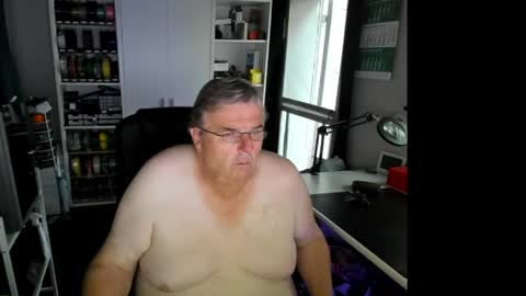 Snapshot of geiler_bock chatting on May 25, 2026, 4:18 am Geiler Bock online show from May 25, 2026, 4:18 am