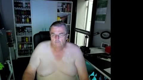 Snapshot of geiler_bock chatting on July 26, 2026, 4:09 am Geiler Bock online show from July 26, 2026, 4:09 am