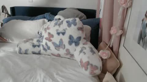 Snapshot of geishapaige chatting on November 6, 2025, 11:04 pm The Empress online show from November 6, 2025, 11:04 pm