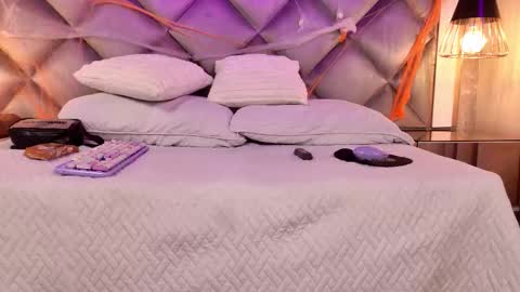 Maria  online show from October 19, 2025, 3:07 am