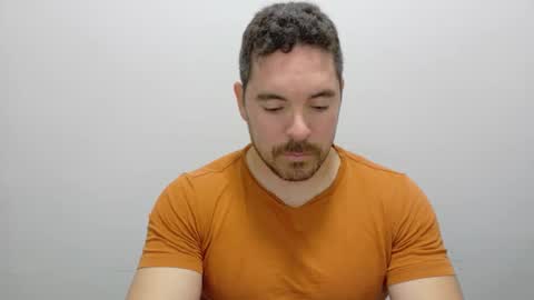 genesis_wb online show from November 7, 2025, 1:49 am