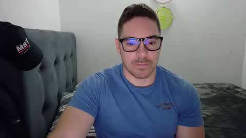 genesis_wb online show from February 24, 2026, 2:42 am