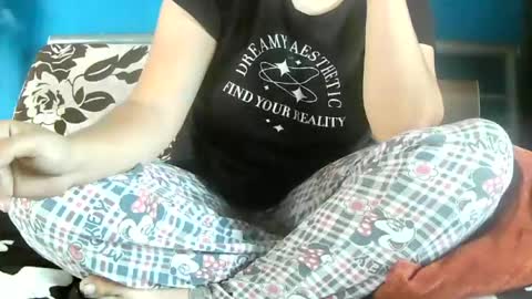 Snapshot of geneviev3 chatting on June 20, 2026, 11:46 am Geny online show from June 20, 2026, 11:46 am