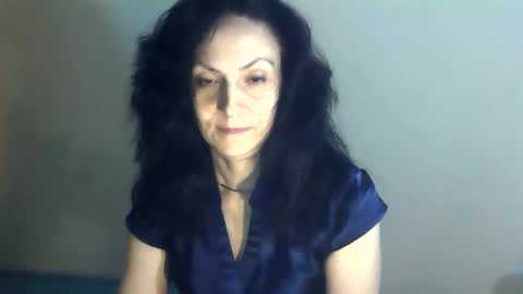 Snapshot of genie_all chatting on May 4, 2026, 9:22 pm GenieAll online show from May 4, 2026, 9:22 pm