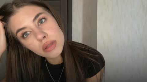 Snapshot of geniegrimmett chatting on July 3, 2026, 12:44 pm Megan online show from July 3, 2026, 12:44 pm