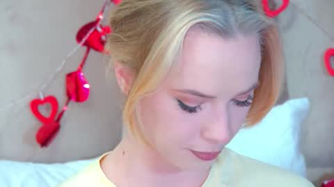 GentleRossi online show from February 18, 2026, 4:03 pm