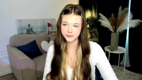 Alice online show from May 4, 2026, 4:19 am