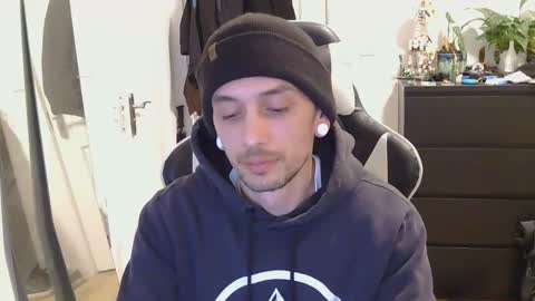 georgek0011 online show from March 1, 2026, 11:18 pm