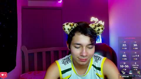 Snapshot of georgesmith_1 chatting on December 24, 2024, 9:50 am GEORGE online show from December 24, 2024, 9:50 am