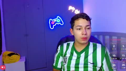 Snapshot of georgesmith_1 chatting on January 18, 2025, 8:31 am GEORGE online show from January 18, 2025, 8:31 am