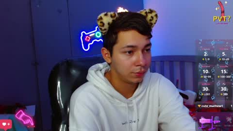 Snapshot of georgesmith_1 chatting on January 31, 2025, 8:54 am GEORGE online show from January 31, 2025, 8:54 am