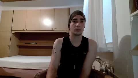 Snapshot of georgeyuno chatting on December 19, 2024, 1:07 pm George Yuno online show from December 19, 2024, 1:07 pm