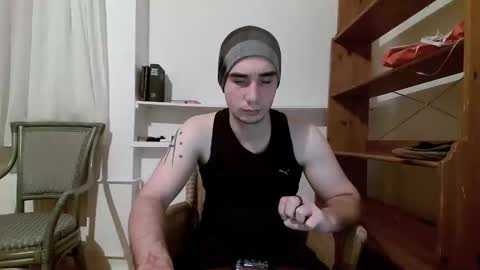 Snapshot of georgeyuno chatting on December 20, 2024, 8:23 pm George Yuno online show from December 20, 2024, 8:23 pm