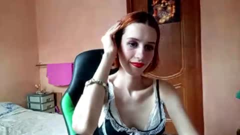 Snapshot of georgianahaeussler chatting on June 16, 2026, 3:36 pm Ellie online show from June 16, 2026, 3:36 pm