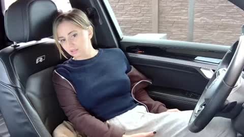 Melissa online show from April 23, 2026, 12:29 pm