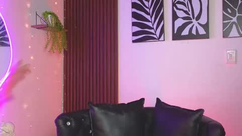 Georgina Caruso online show from March 11, 2025, 11:59 pm