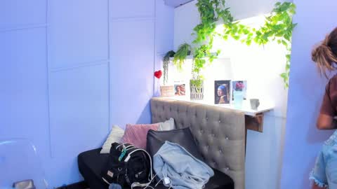 Snapshot of georgina_coule chatting on April 9, 2026, 12:21 pm Georgina Coule online show from April 9, 2026, 12:21 pm