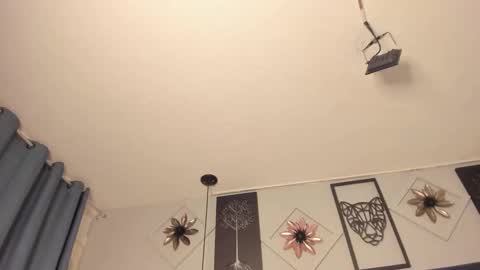 Snapshot of georgina_sensuelle chatting on March 20, 2026, 11:04 am Georgina online show from March 20, 2026, 11:04 am