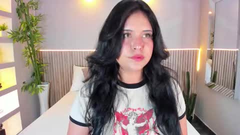 GeorginaReyes  online show from September 8, 2025, 10:42 pm