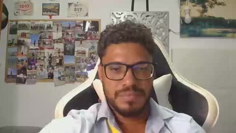 geovannygarrido91 online show from October 23, 2025, 12:10 am