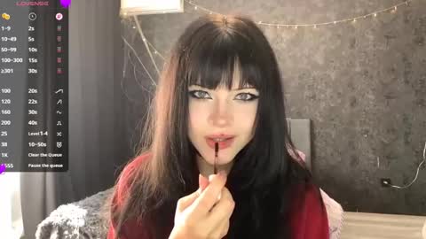 Snapshot of germainebourlier chatting on May 29, 2026, 6:44 am EmelyWoodes online show from May 29, 2026, 6:44 am
