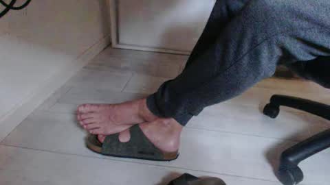 GermanSoleBro online show from September 17, 2025, 6:48 am