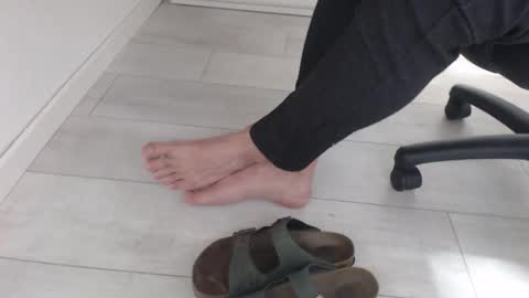 GermanSoleBro online show from November 14, 2025, 7:29 am