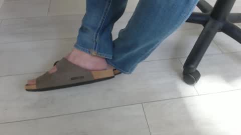 GermanSoleBro online show from February 26, 2026, 8:02 am