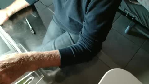 Snapshot of gesiur chatting on September 16, 2025, 4:30 pm geo online show from September 16, 2025, 4:30 pm