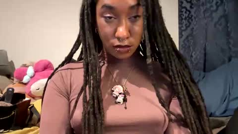 ghastgirlt_t online show from February 28, 2026, 5:41 am